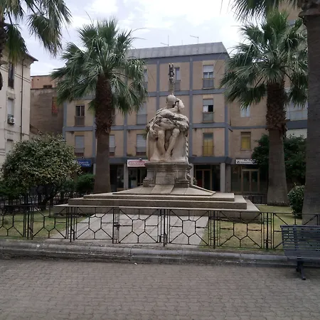 Oda ve Kahvaltı L'aquilino Iglesias