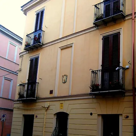 Oda ve Kahvaltı L'aquilino 3*