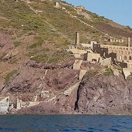 L'aquilino Oda ve Kahvaltı 3*