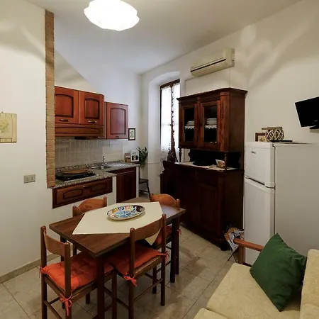 Oda ve Kahvaltı L'aquilino Iglesias